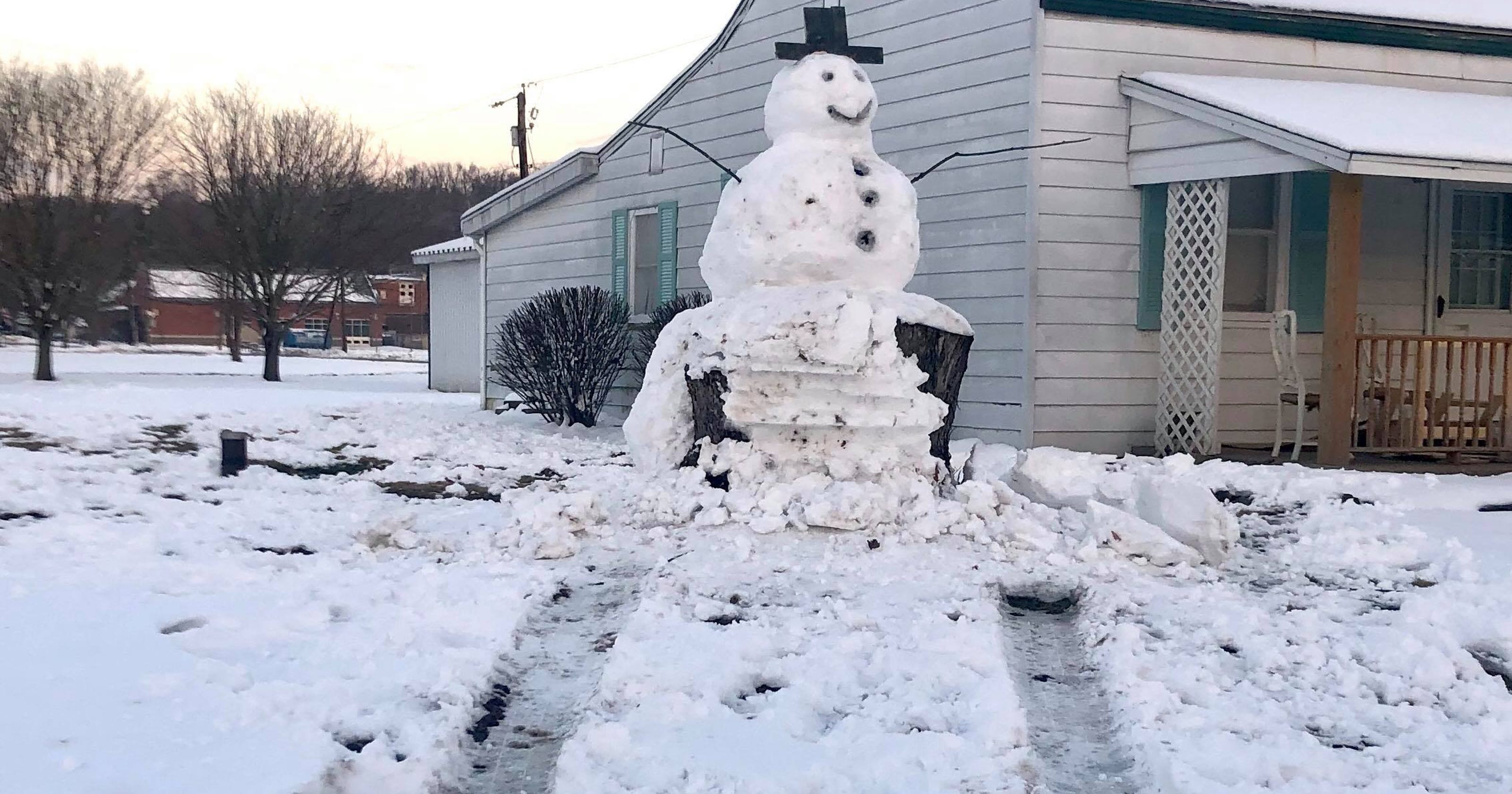 Kentucky driver who hit giant snowman gets 'instant karma'