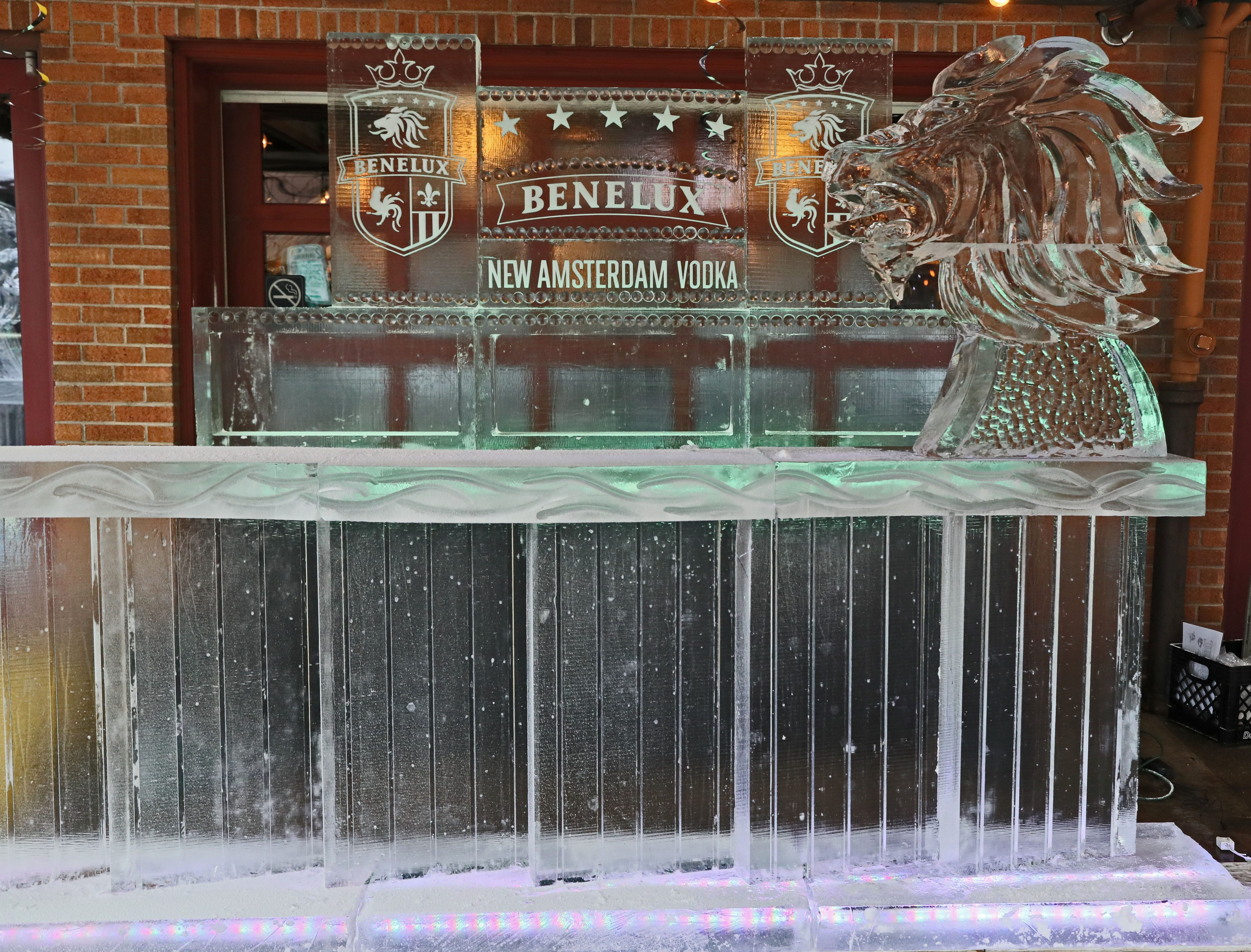 Christmas At The Basilic Milwaukee 2022 Holiday Pop-Up 'Santa Camp' Planned For Downtown Milwaukee Alley