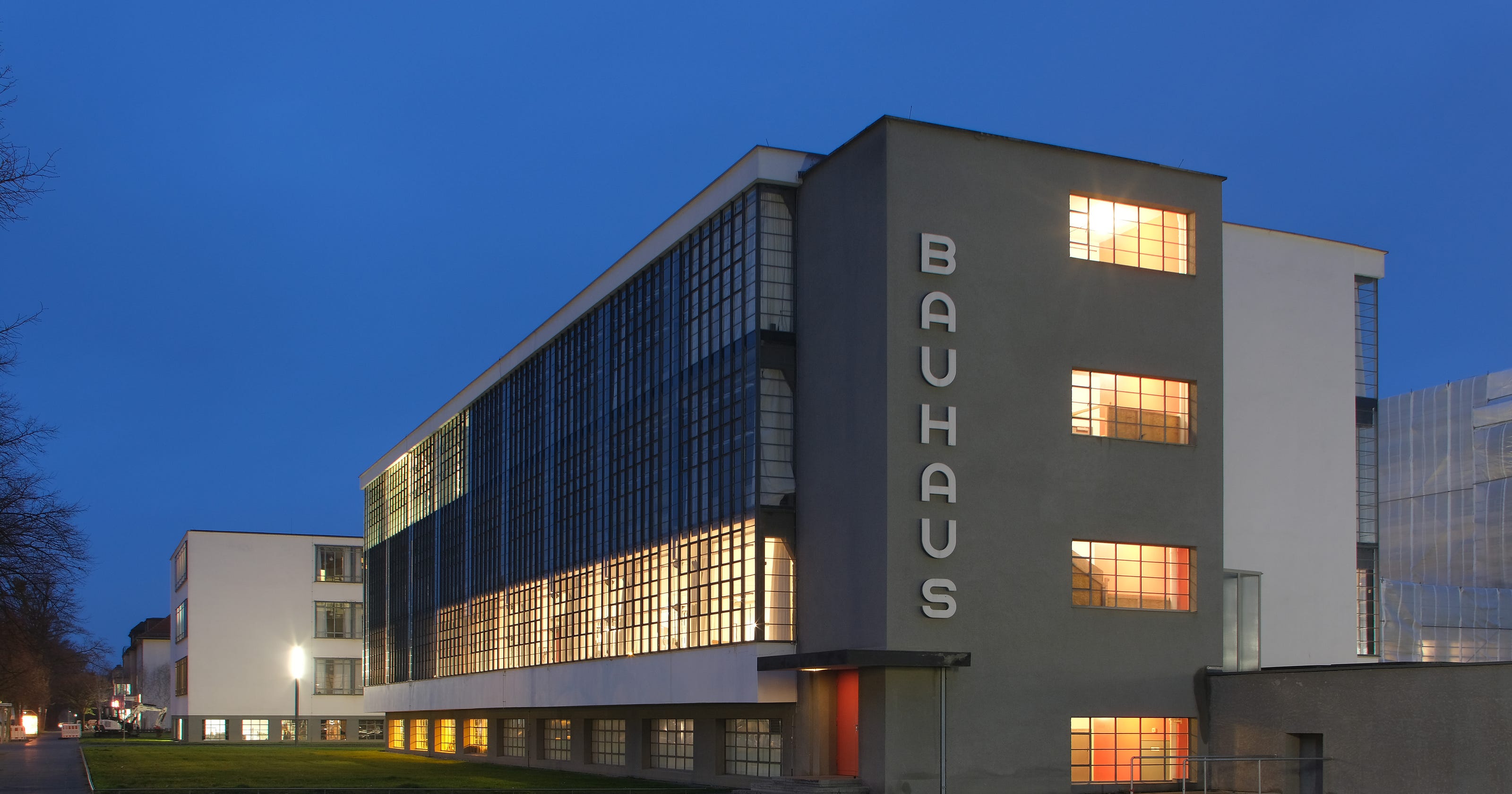 Germany celebrates the 100th birthday of Bauhaus art and design