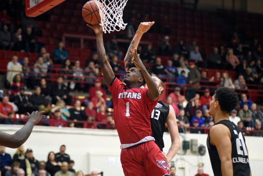 Saturday S State Basketball Green Bay Holds Off Detroit Mercy