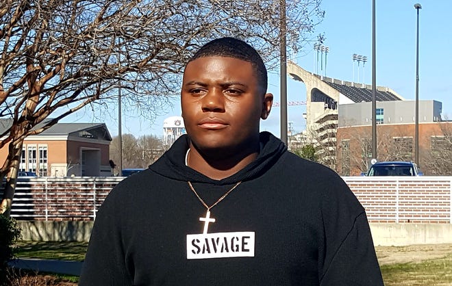 Auburn linebacker signee Kameron Brown during his official visit to campus on Jan. 20, 2019.