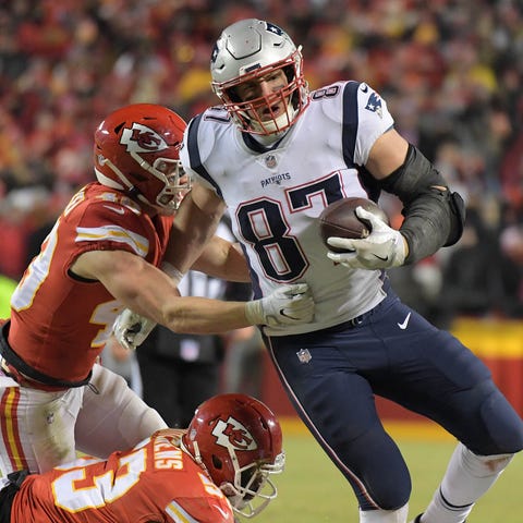 Rob Gronkowski's clutch catches helped the...