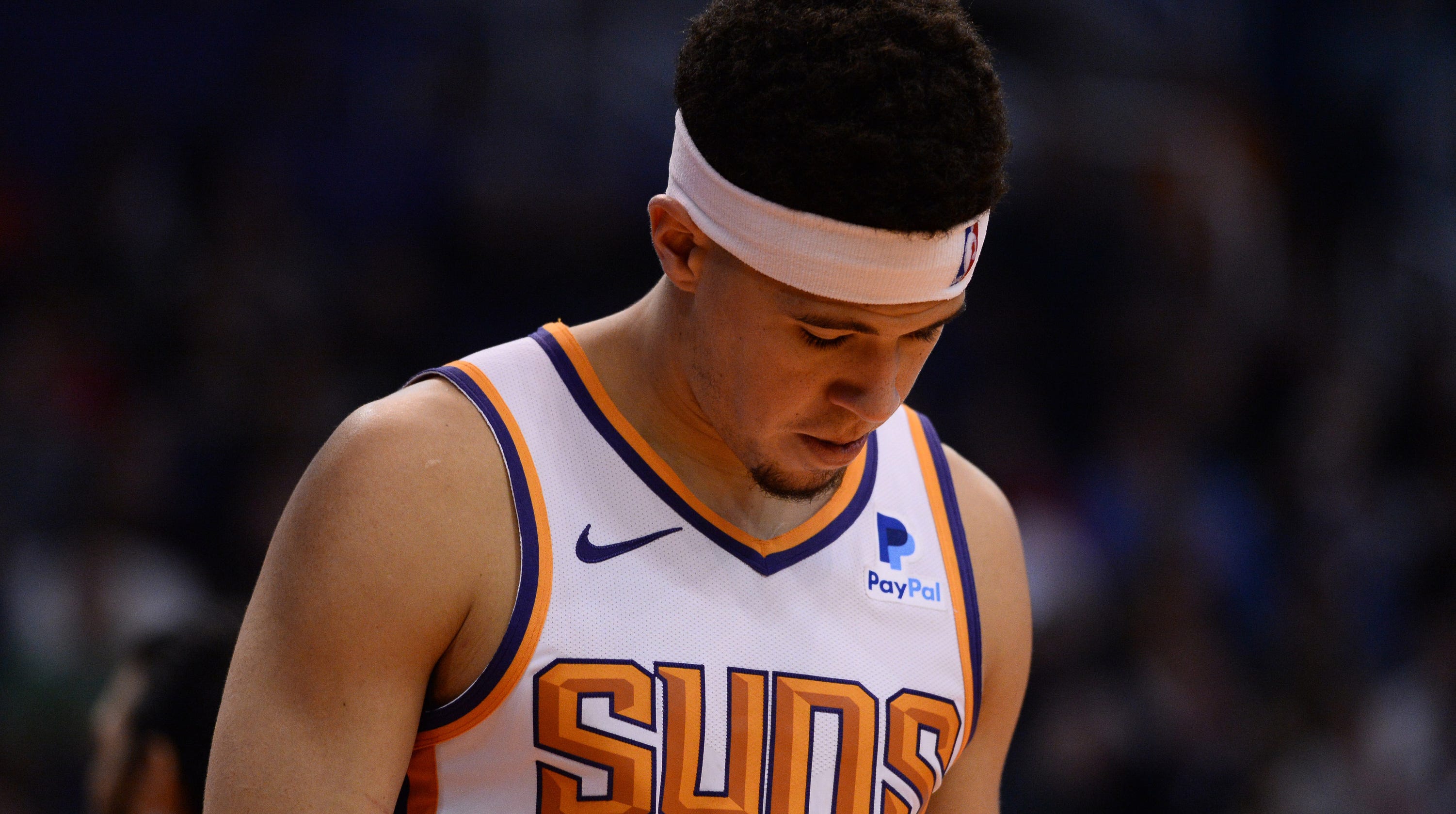 太陽內部一團亂?Booker:每個人都各懷心事,從未見過球隊變得如此糟糕!-黑特籃球-NBA新聞影音圖片分享社區