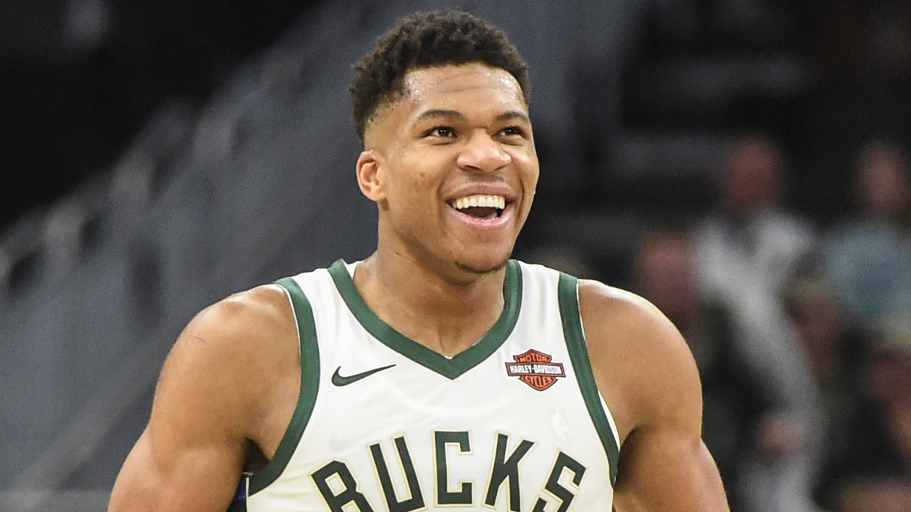 Giannis, Baker see big spike in 2018 baby names as sports stars rise2988 x 1680