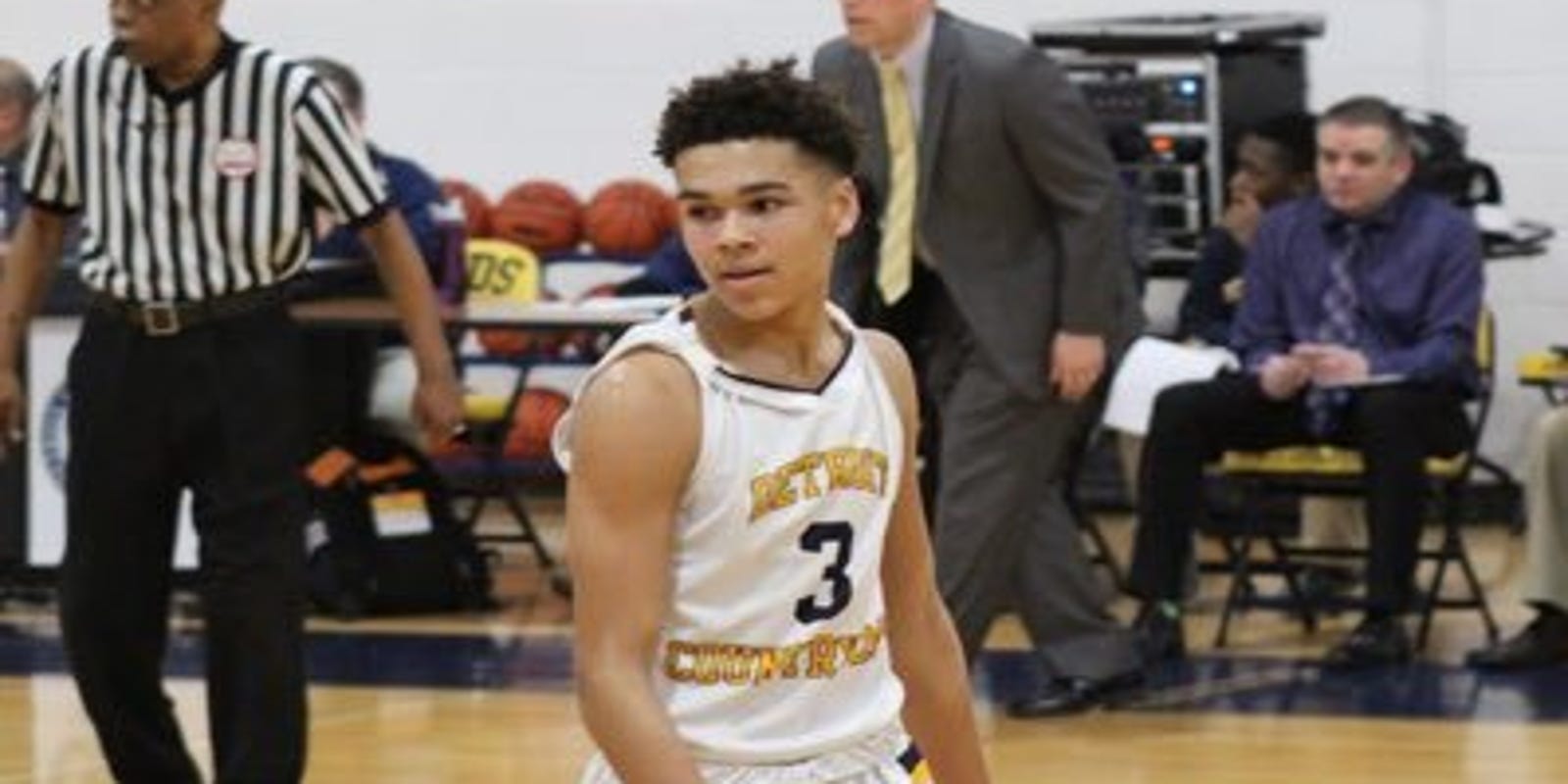 Detroit Country Day Defeats Detroit Community In Boys Basketball