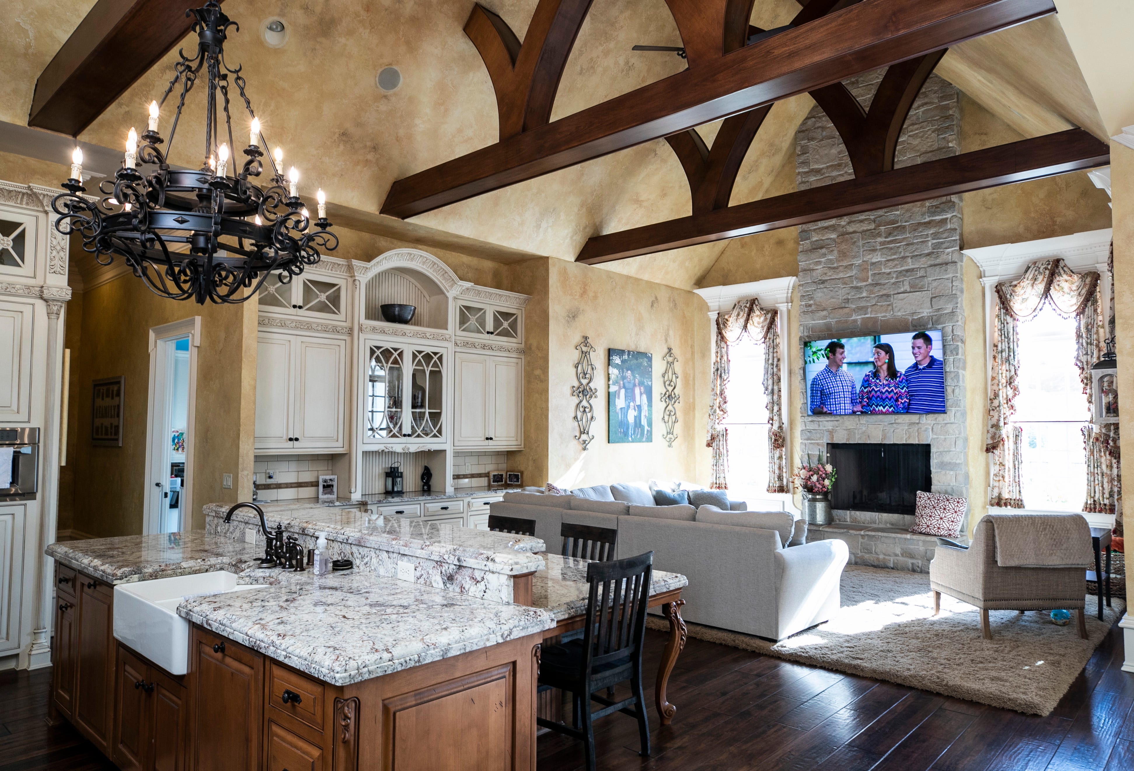 Louisville coach Chris Mack's home has decked out basement designed for basketball team