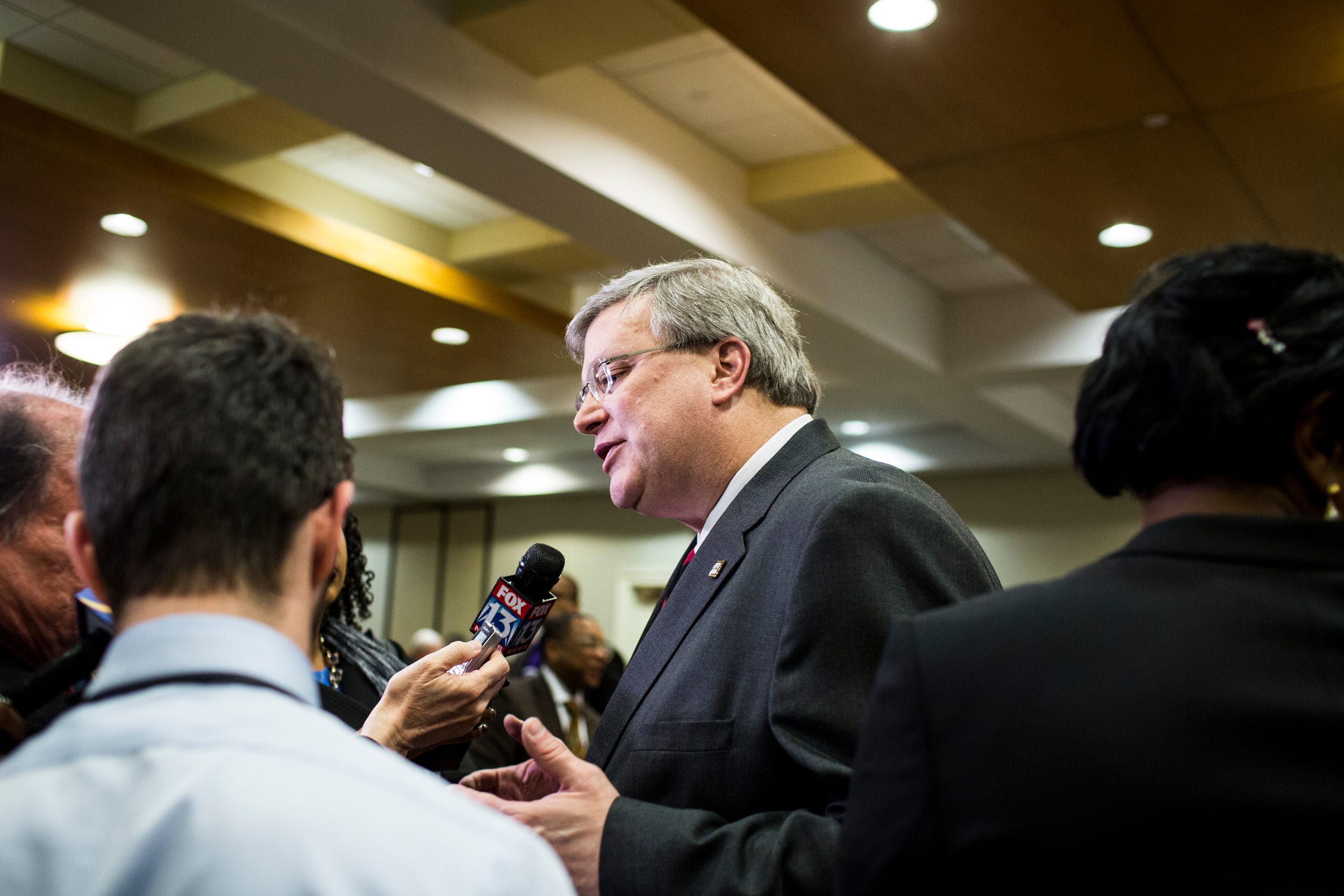 memphis-mayor-strickland-proposes-pay-raises-for-police-firefighters