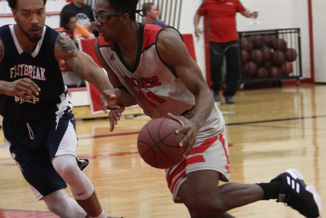 Former Americas basketball player Jamaure Gregg is having a strong season for Cochise College.
