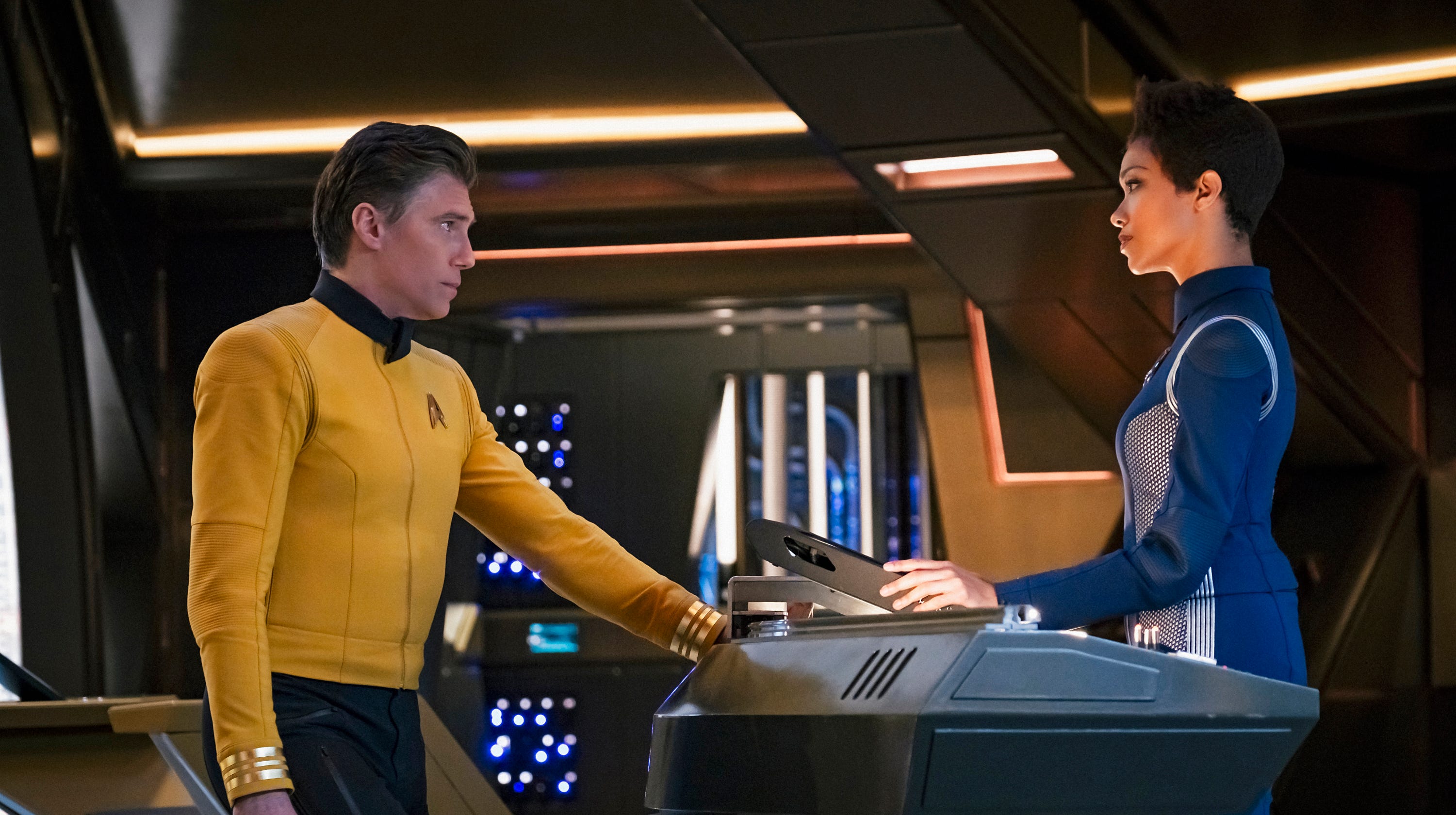 Star Trek Discovery adds Spock in Season 23001 x 1680