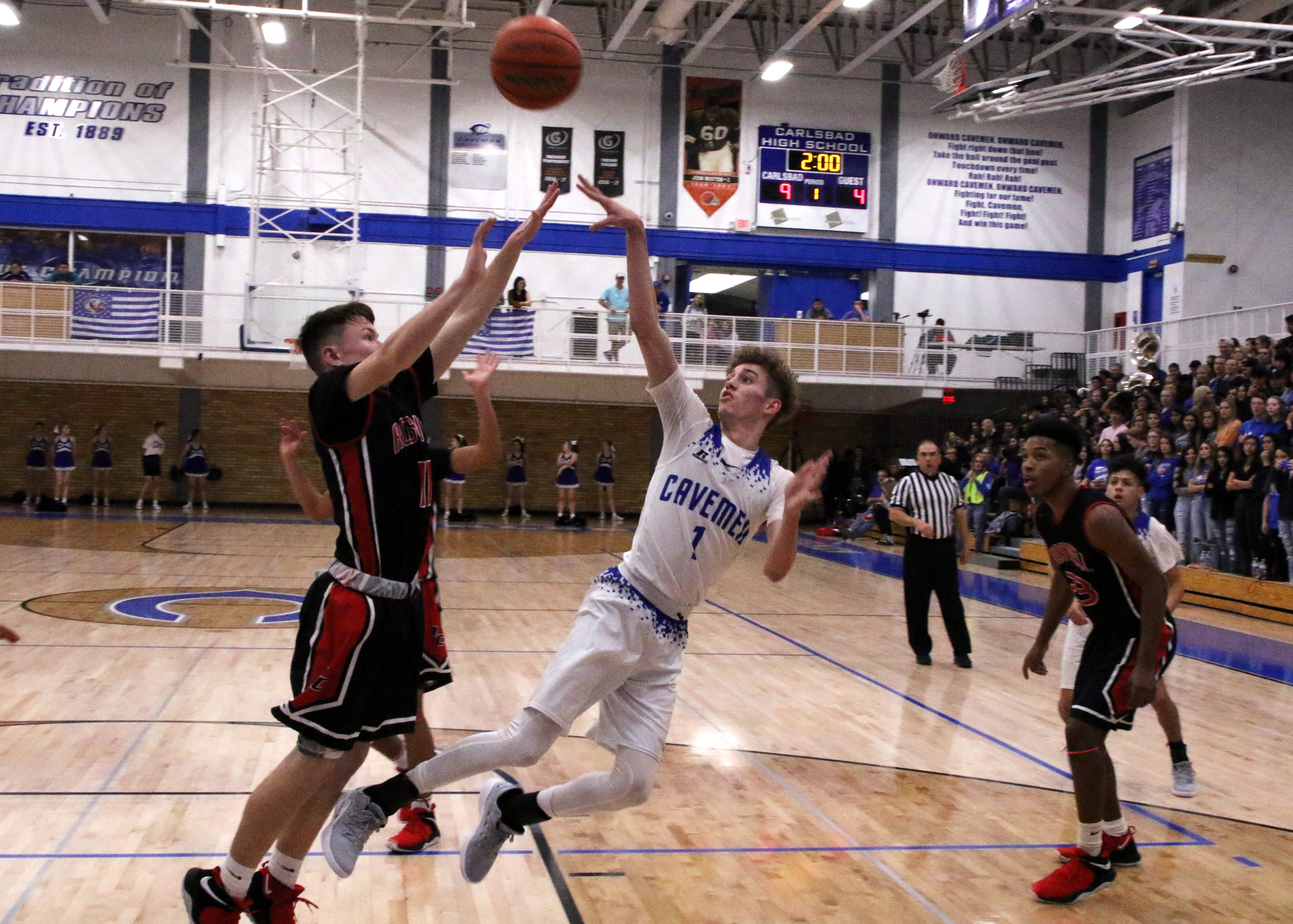 Cavemen Can T Drain Buzzer Beater To Best Roswell Coyotes