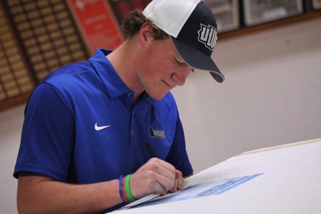 Leon long snapper Wyatt Adams signed with West Florida during signing ceremonies on National Signing Day, Feb. 6, 2019.