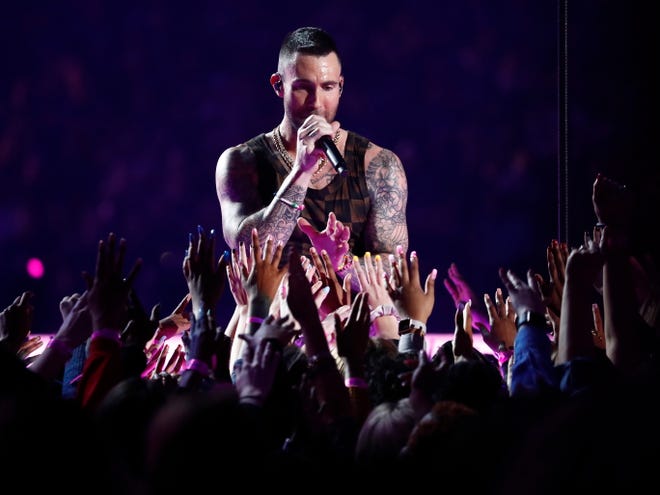 Adam Levine se disculpa después de que Maroon 5 se llevó a cabo en Chile y provocó una reacción violenta