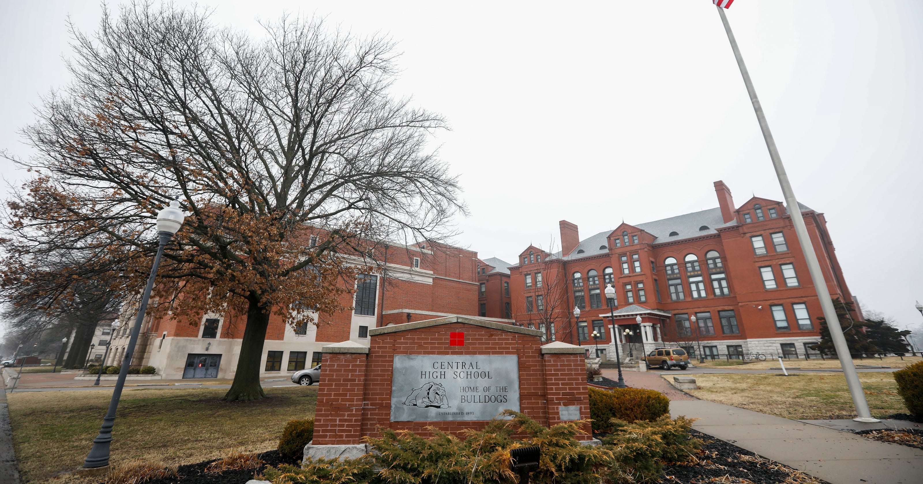 U.S. News ranks Central High School in Missouri top 100 schools