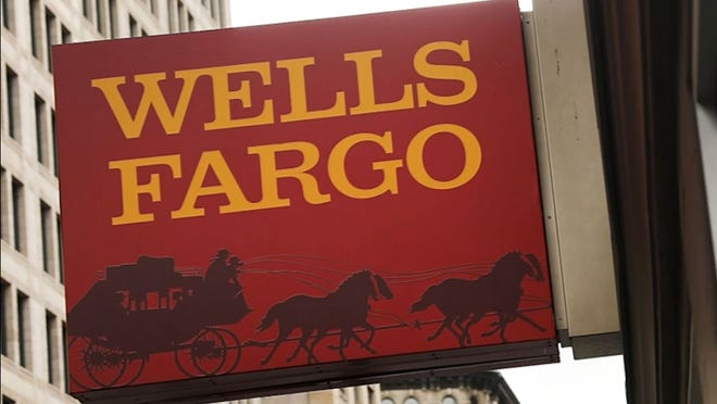 Wells Fargo Ex Ceo John Stumpf Banned From Banking Fined 17 5m