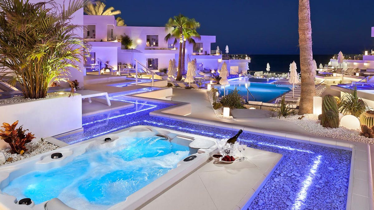 At No. 1 on the list of the most romantic hotels in the world is Lani's Suites Deluxe in Puerto del Carmen, Spain.