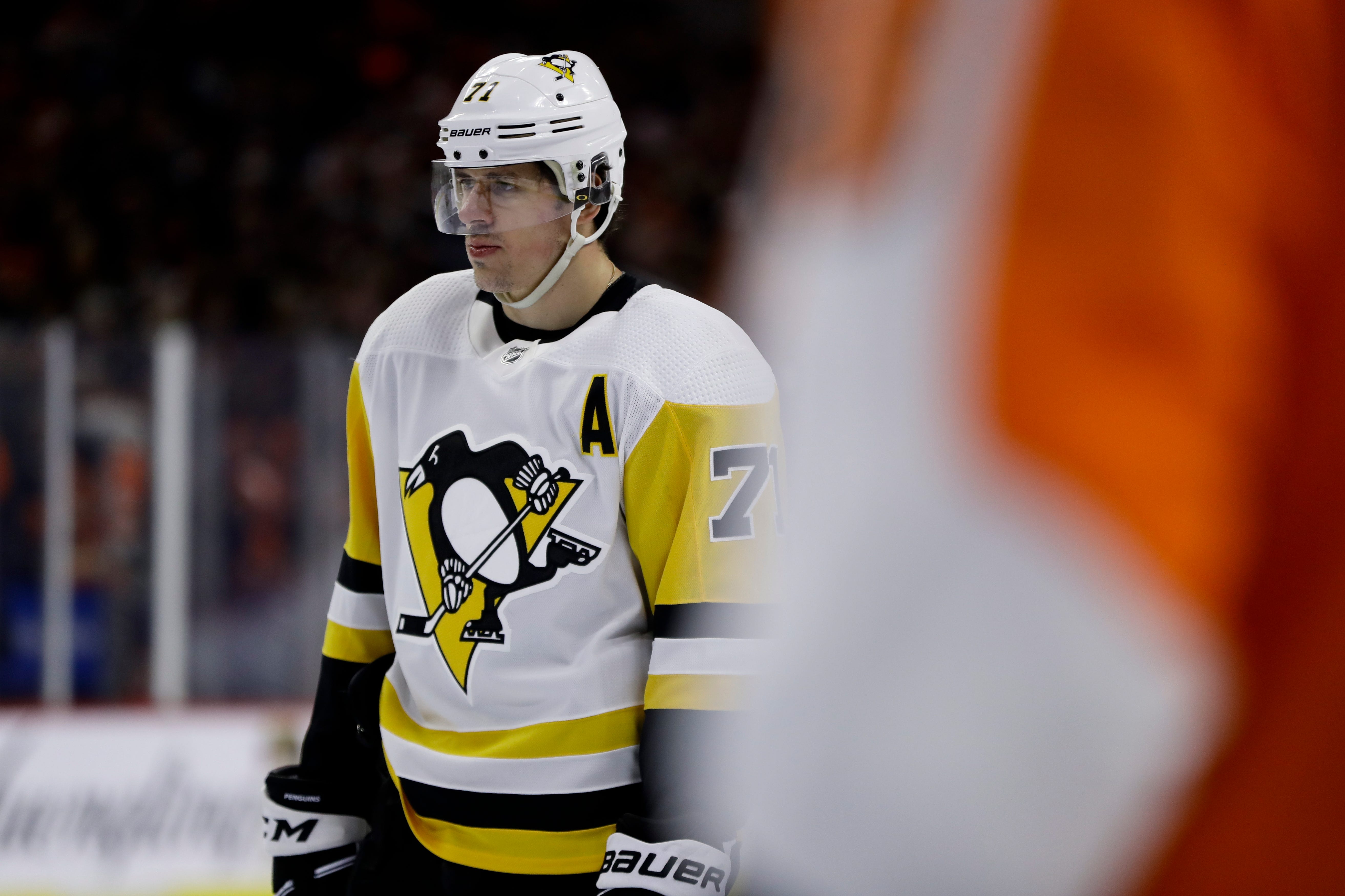 Penguins star Evgeni Malkin suspended one game for swinging stick at Flyers' Michael Raffl