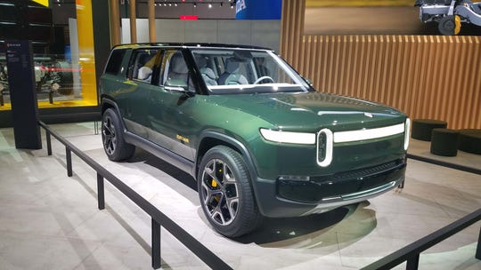 In addition to the Rivian R1T pickup, the Plymouth-based company plans an R1S SUV on the same skateboard, electric platform. The prototype was shown alongside the pickup at the LA auto show.