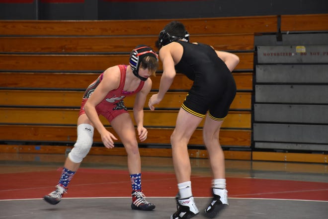 Nj Wrestling Parsippany Pioneer Sydney Petzinger Breaks