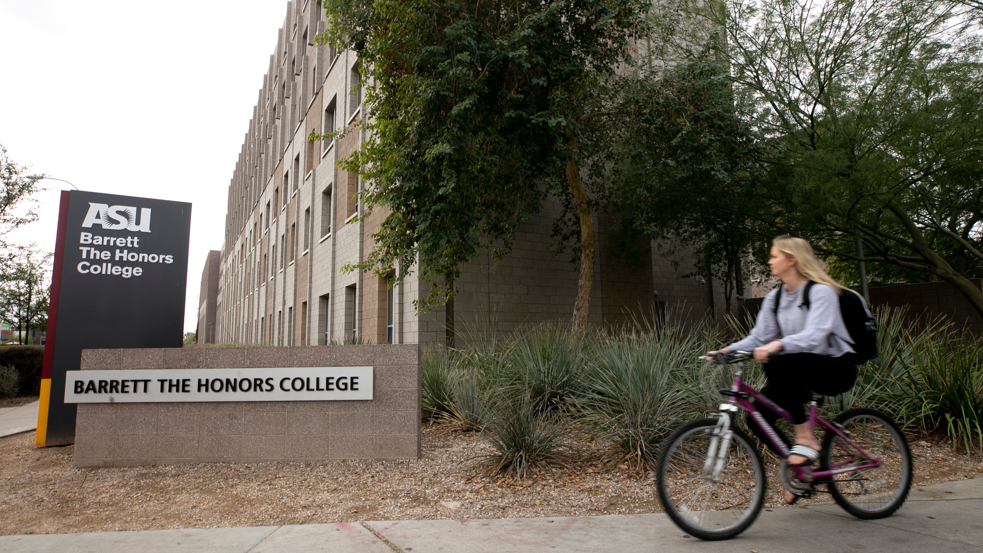 Barrett Honors College students at ASU oppose fee increase proposal Barrett Honors College students at ASU oppose fee increase proposal