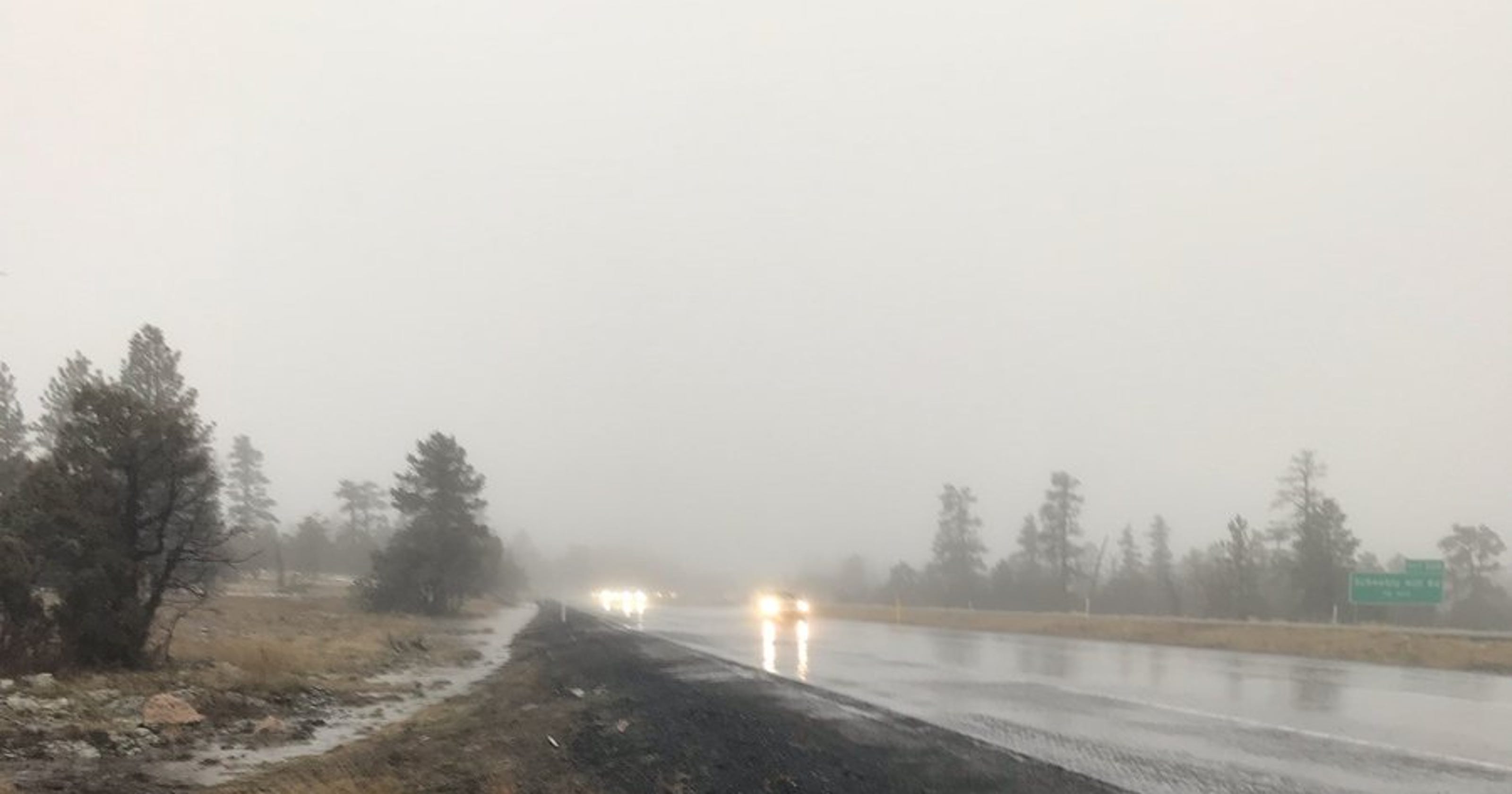 Rain moves into Arizona, leaving slick roads across the Phoenix metro area