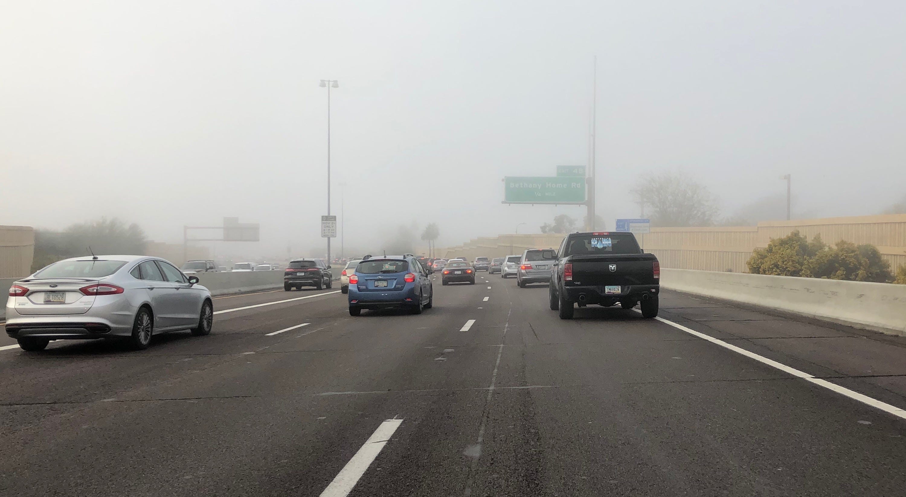 Rare fog rolls across Phoenix after winter storm