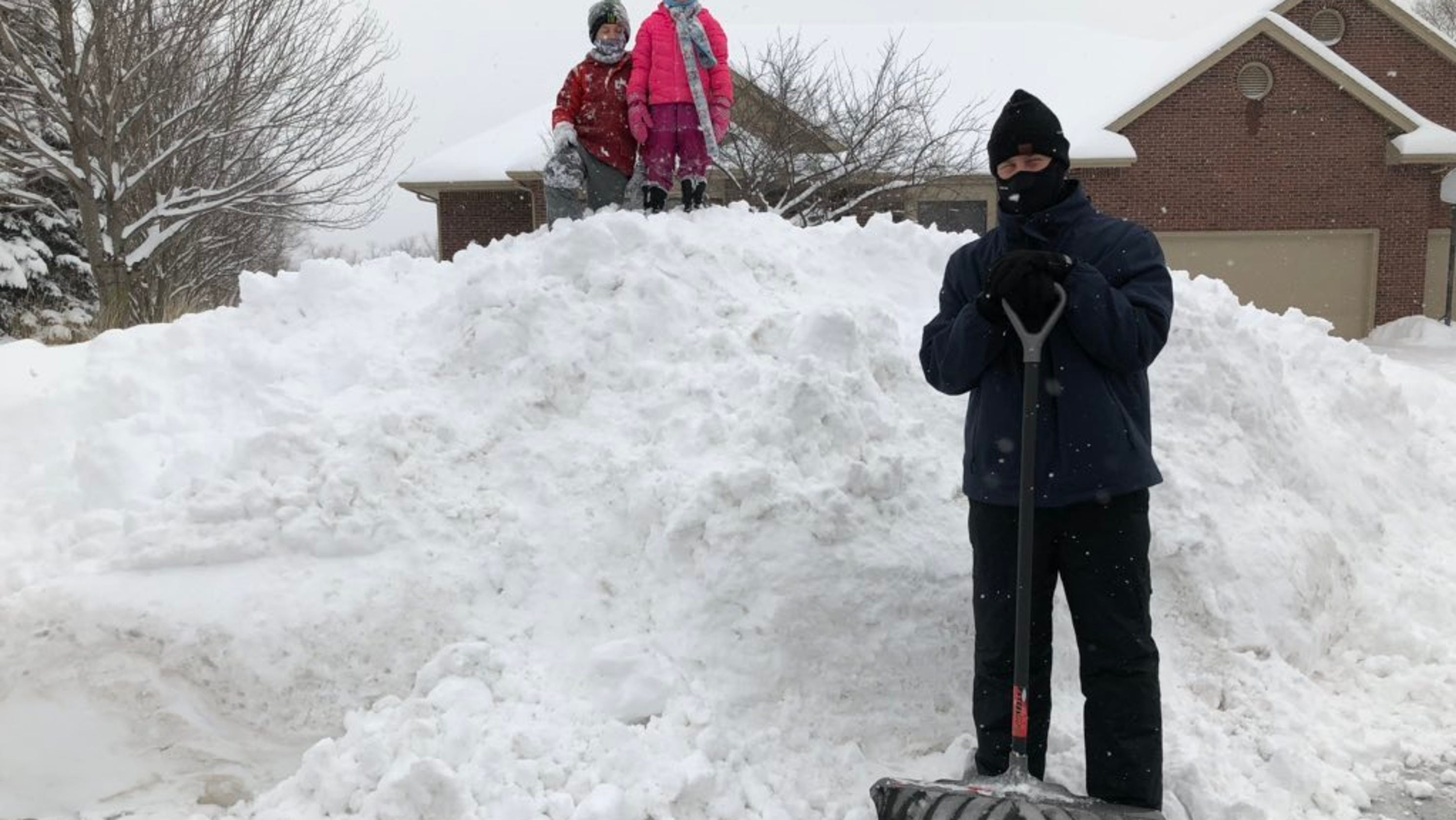 Des Moines snow to break records, making this snowiest February ever