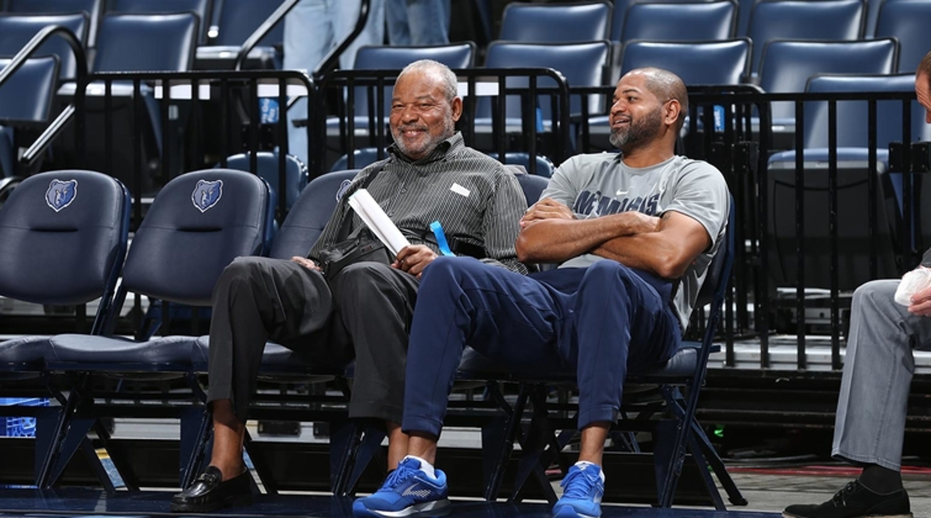 Nba Coaches J B And Bernie Bickerstaff Make History In