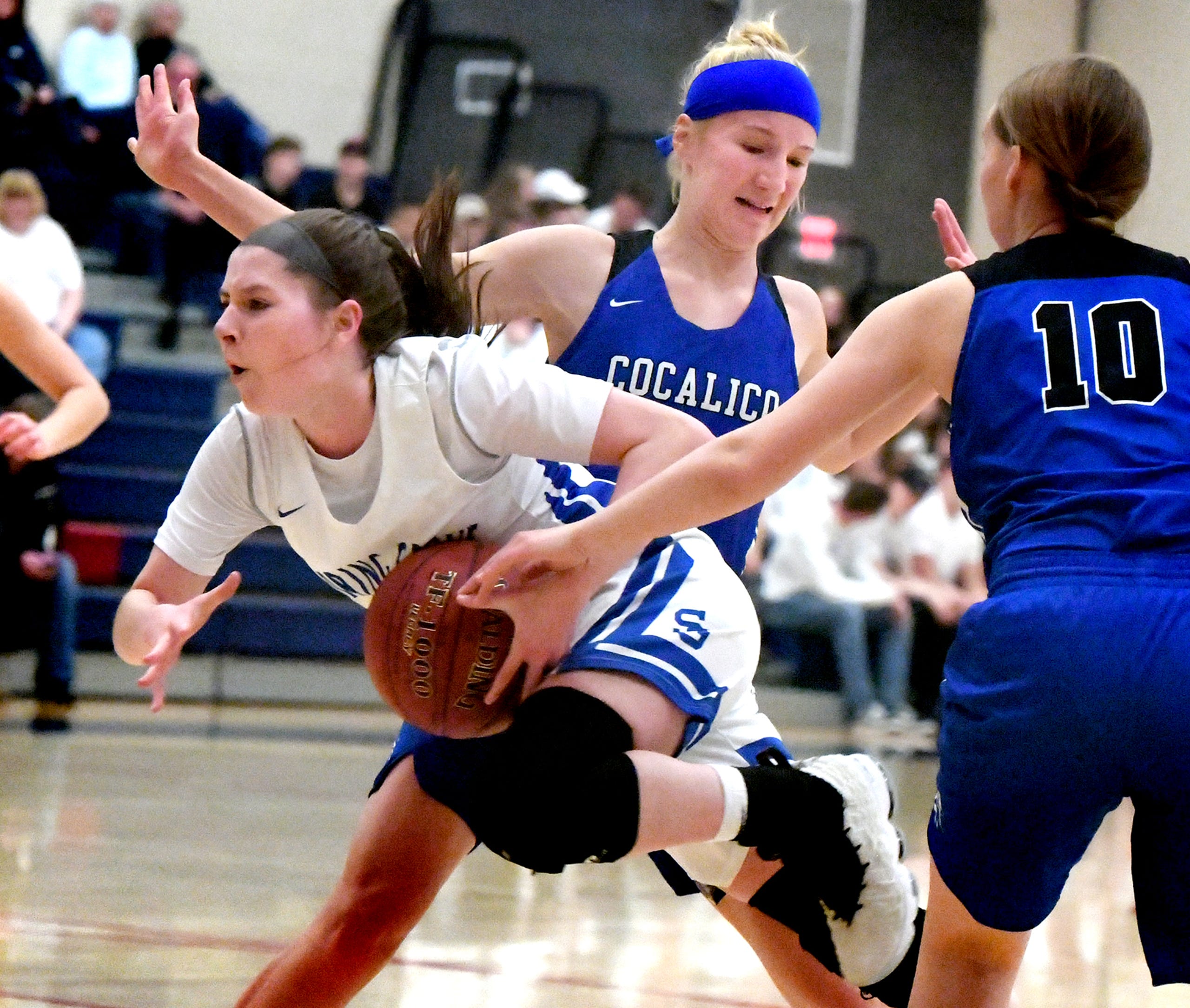 Photos Cocalico And Spring Grove Girls Battle In District 3 Play