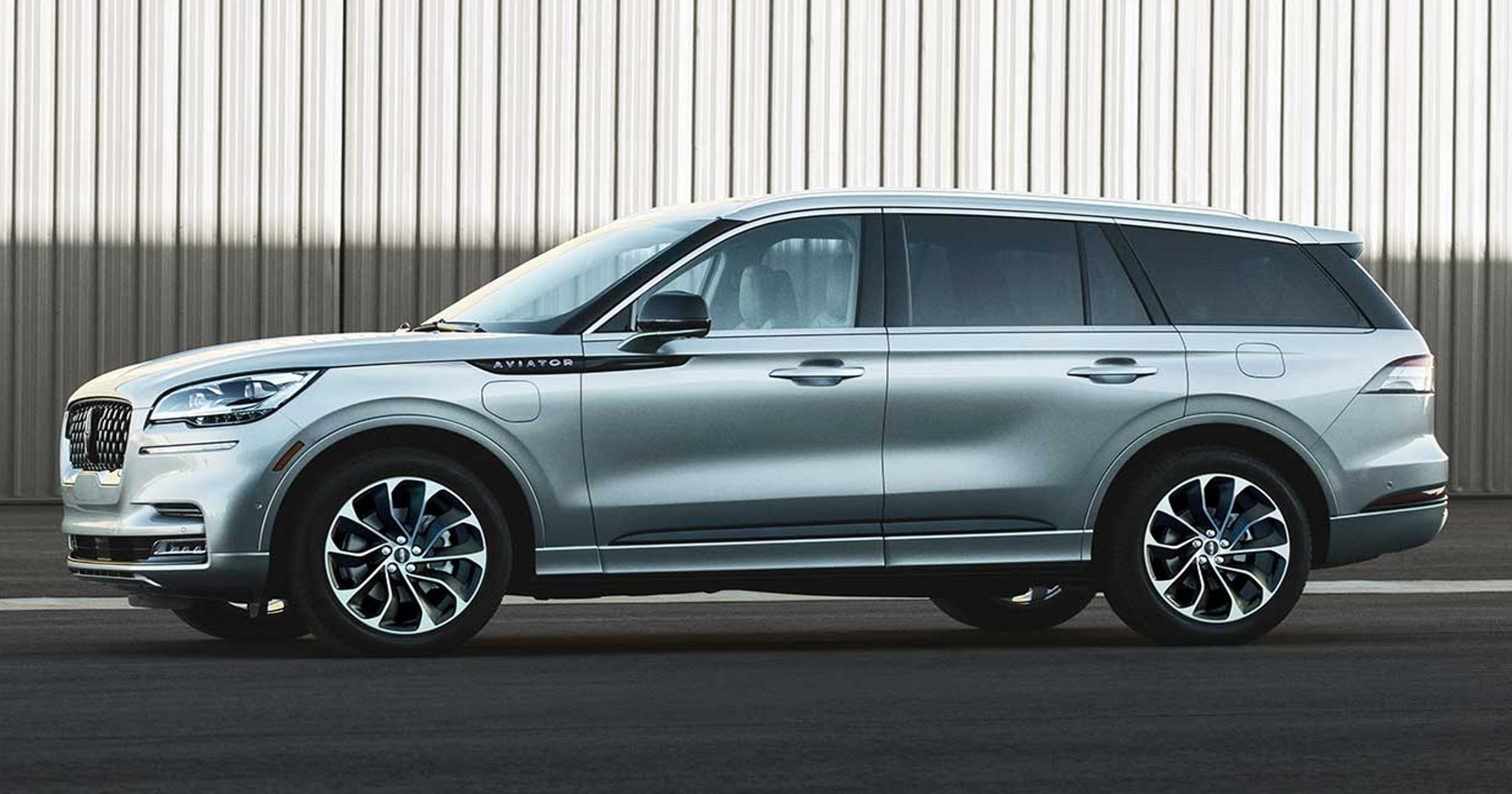 Lincoln Aviator adds muscle to its luxurious looks