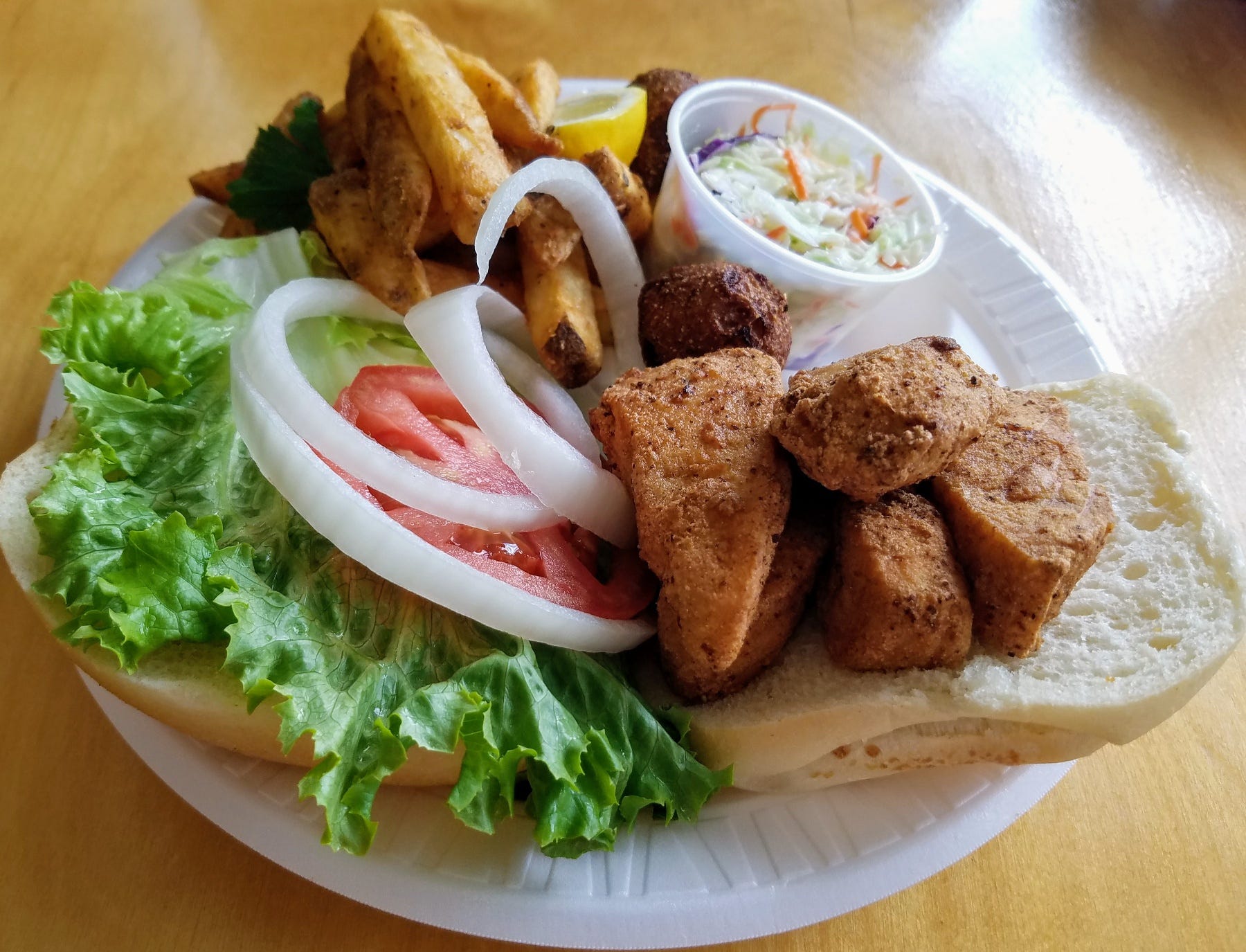 Tausha's Seafood market, restaurant in Stuart serves delicious food