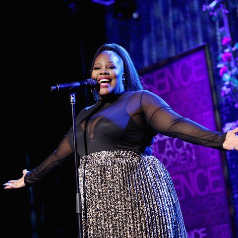 BEVERLY HILLS, CA - FEBRUARY 21:  Amber Riley perf