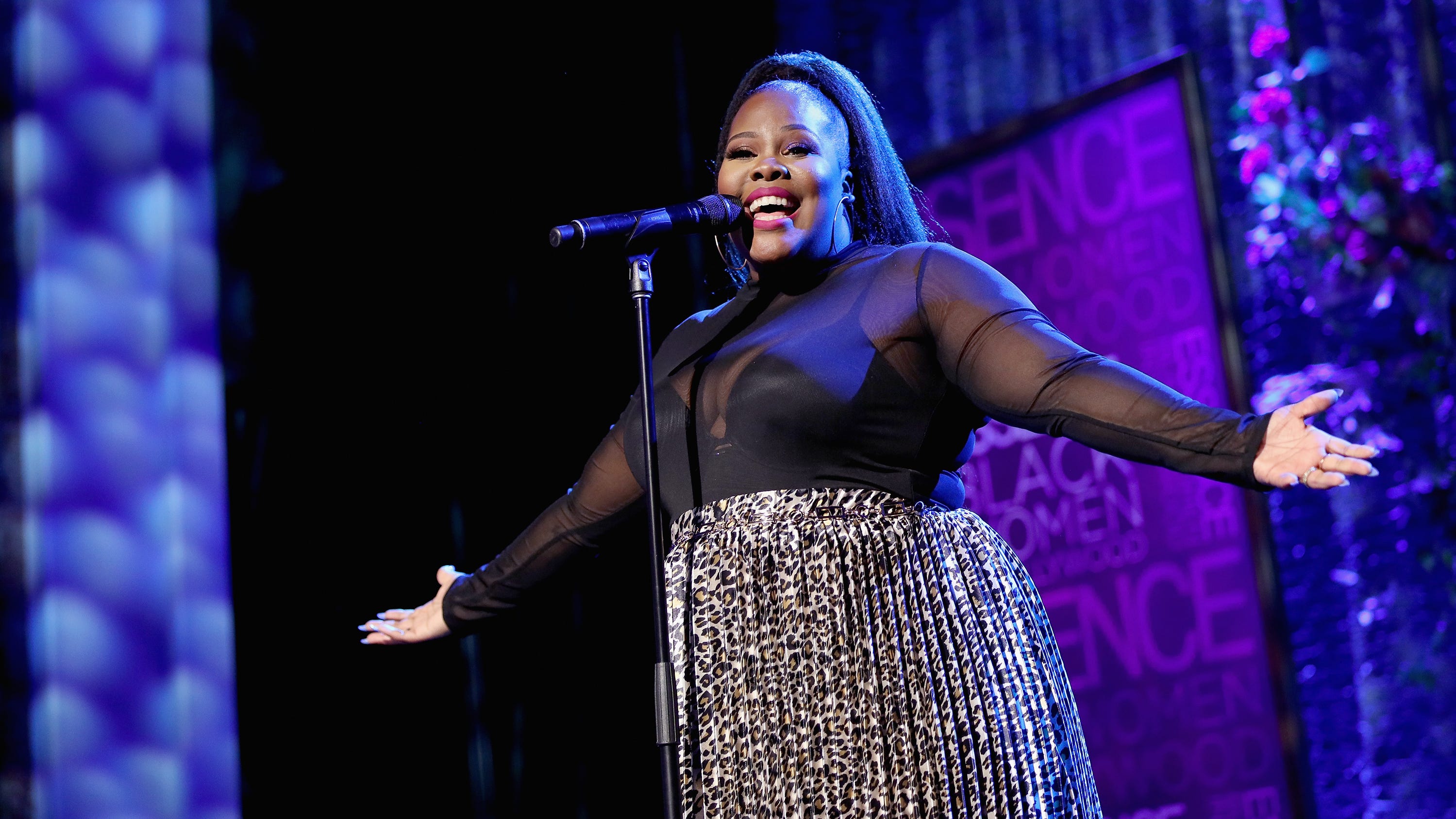Naya Rivera Tribute: Amber Riley Performs In Honor Of 'Glee' Co-Star