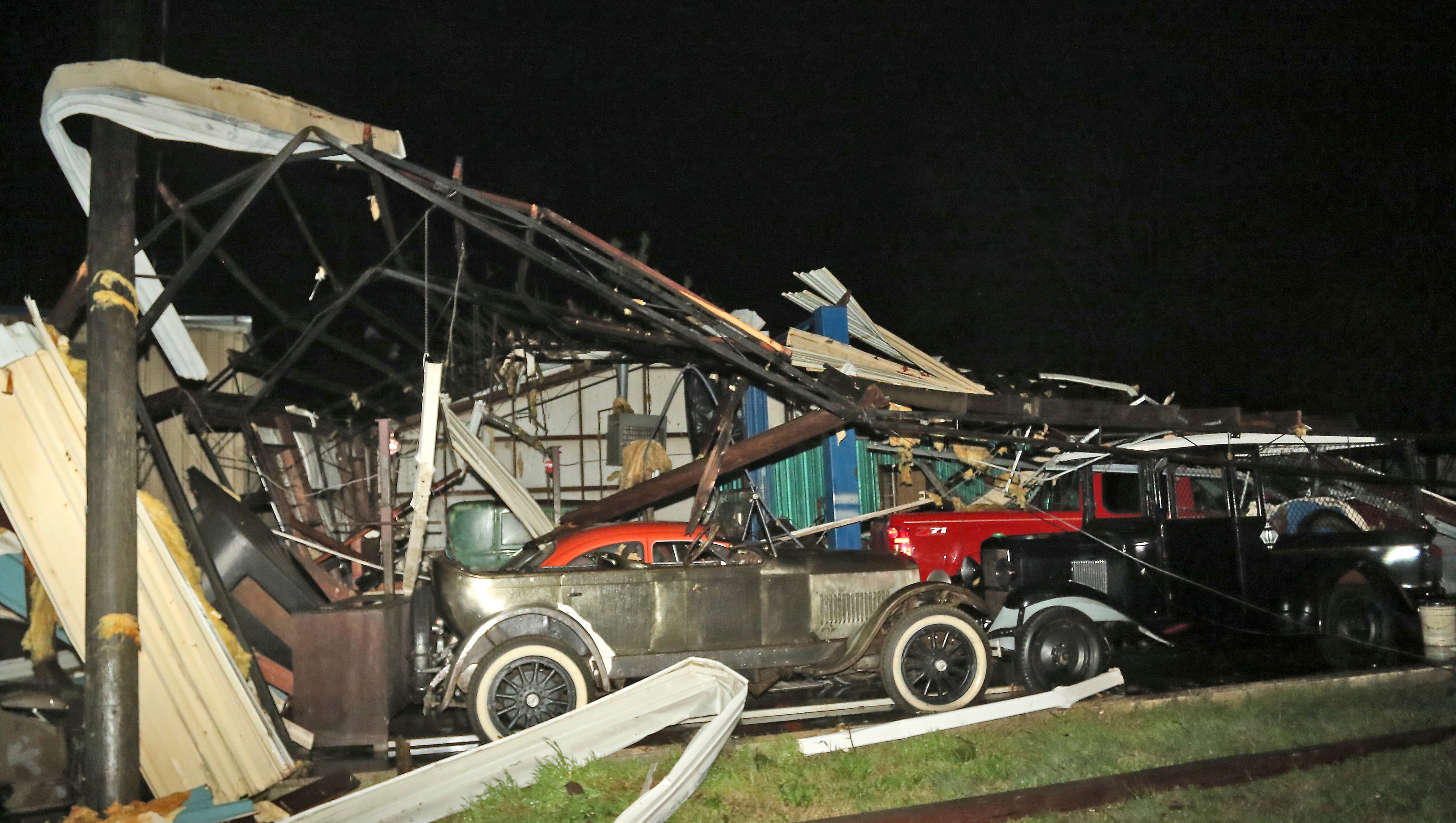 5 Tornadoes Confirmed In Ms Storms 1 Dead 100s Of Buildings Damaged