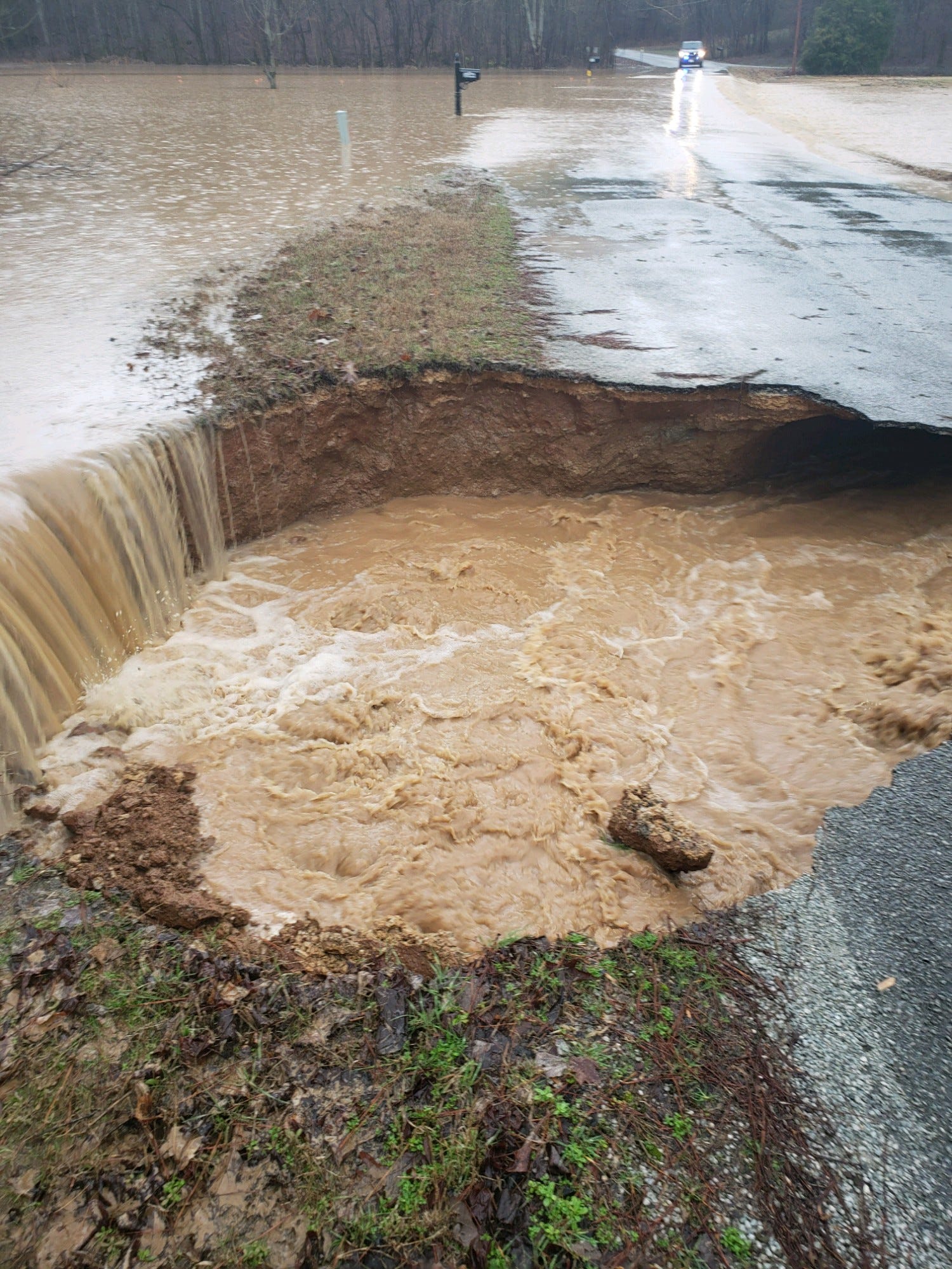 How To Spot Sinkholes And What To Do If You Encounter One