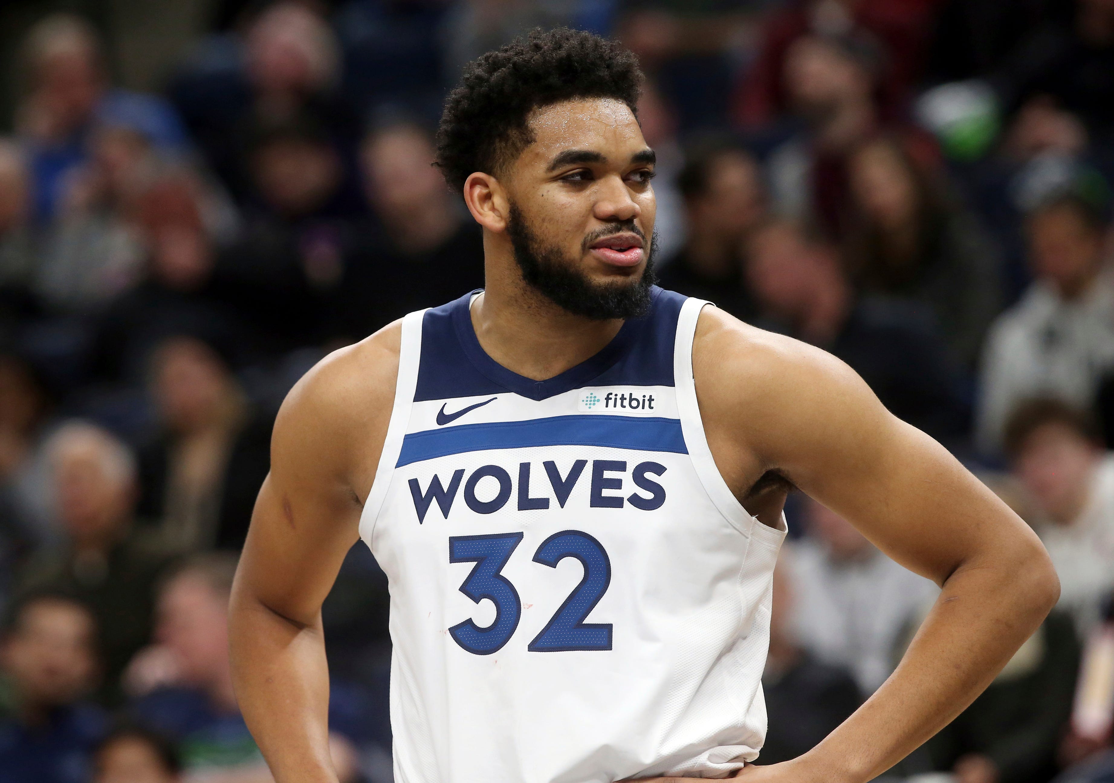 Monday's NBA: T-wolves' Karl-Anthony 
