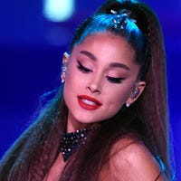 Ariana Grande Lesbian Sex Caption - Ariana Grande bisexual?' That question is problematic to ...