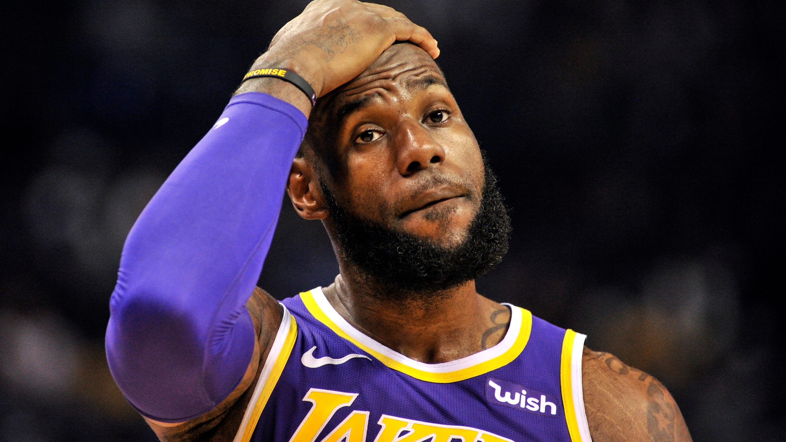 LeBron James has strong comments after Lakers loss to Grizzlies