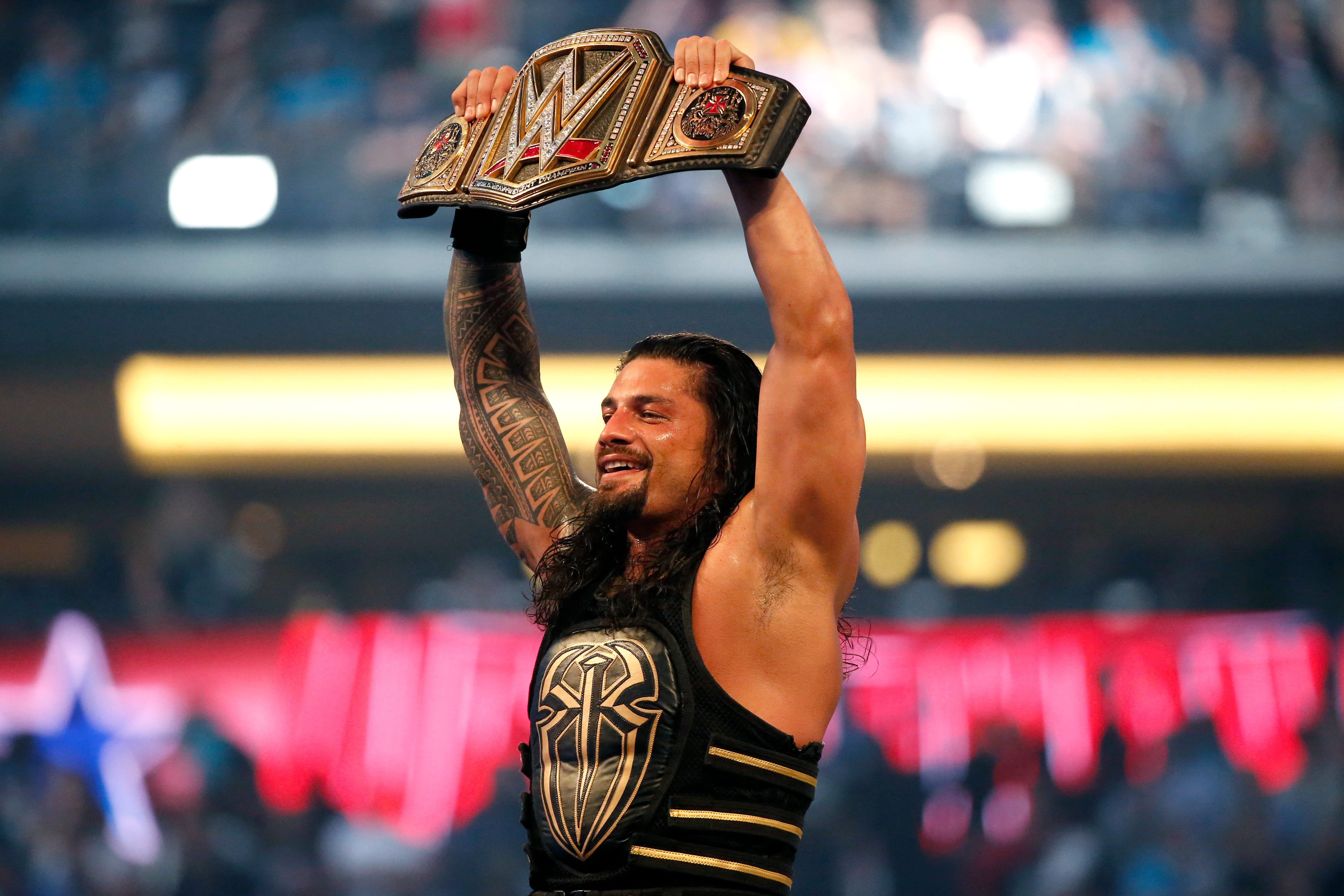 Roman Reigns Announces On Wwe Raw His Leukemia Is In Remission