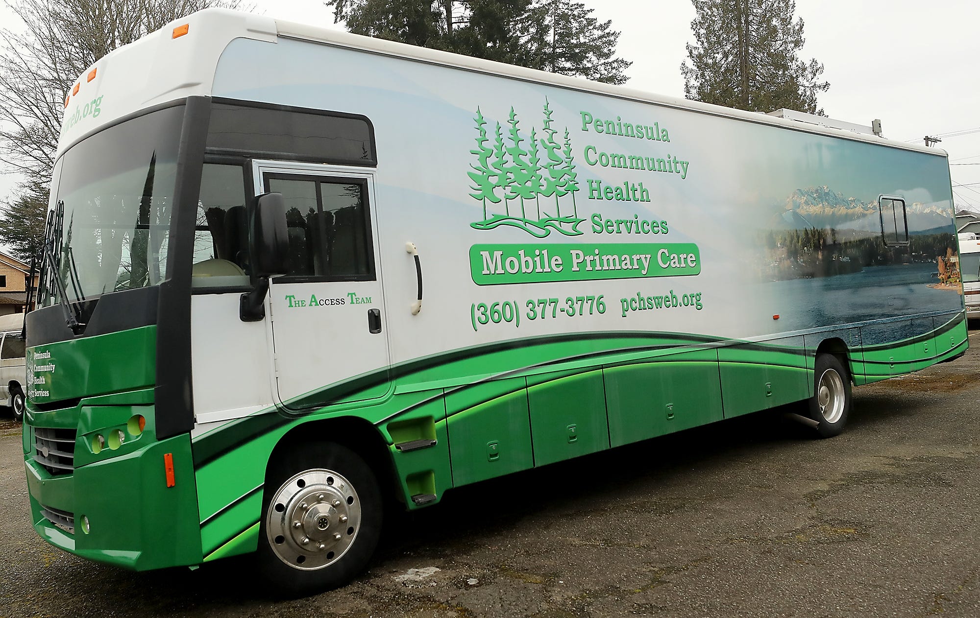 Peninsula Community Health rolls out mobile clinic