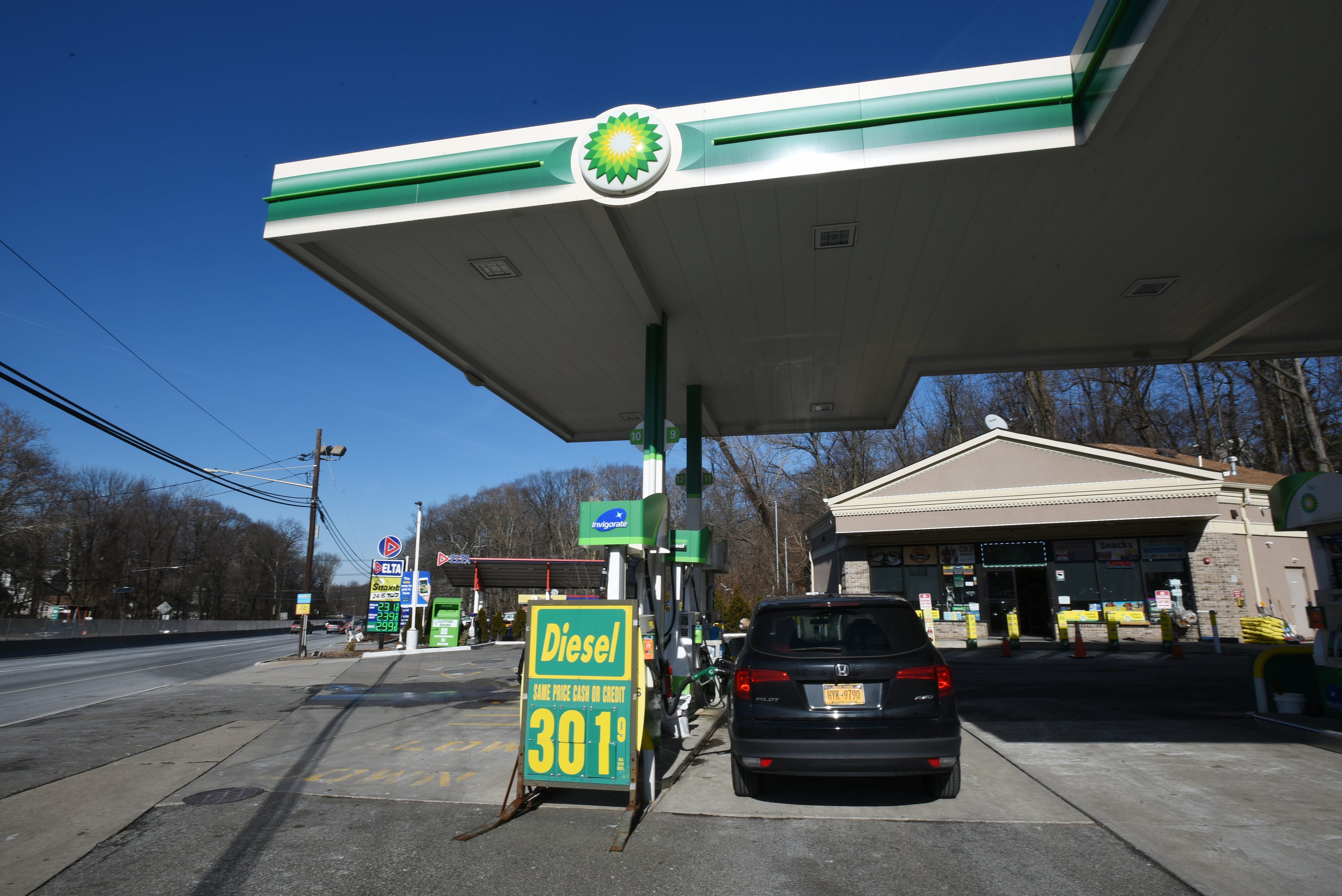 New Jersey gas prices keep moving up