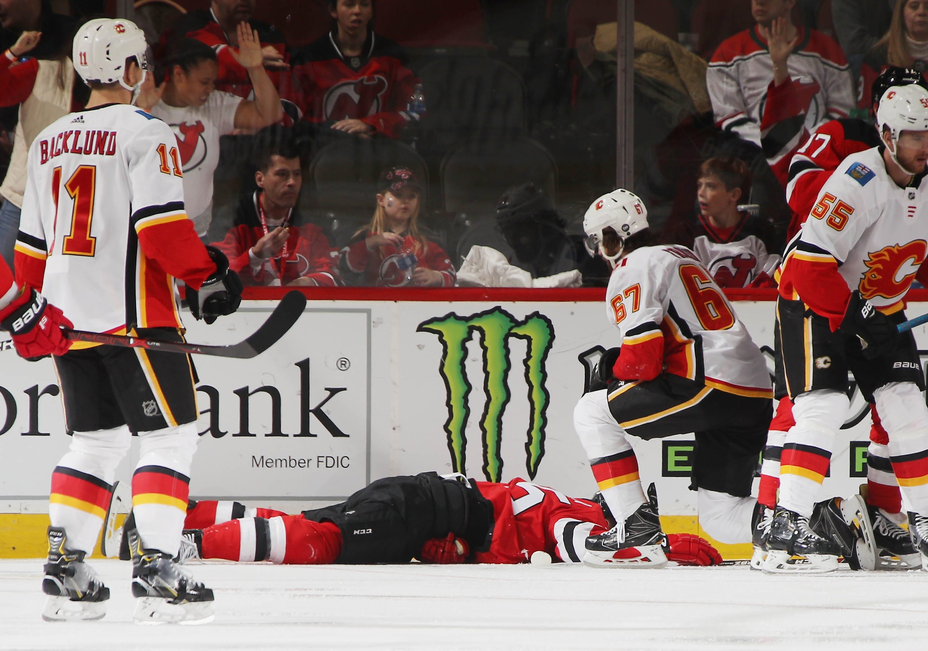 new jersey devils player injured