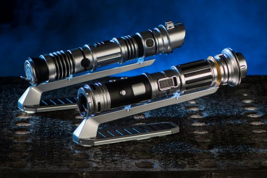 10 Secrets Of Disneyland S New Star Wars Galaxy S Edge