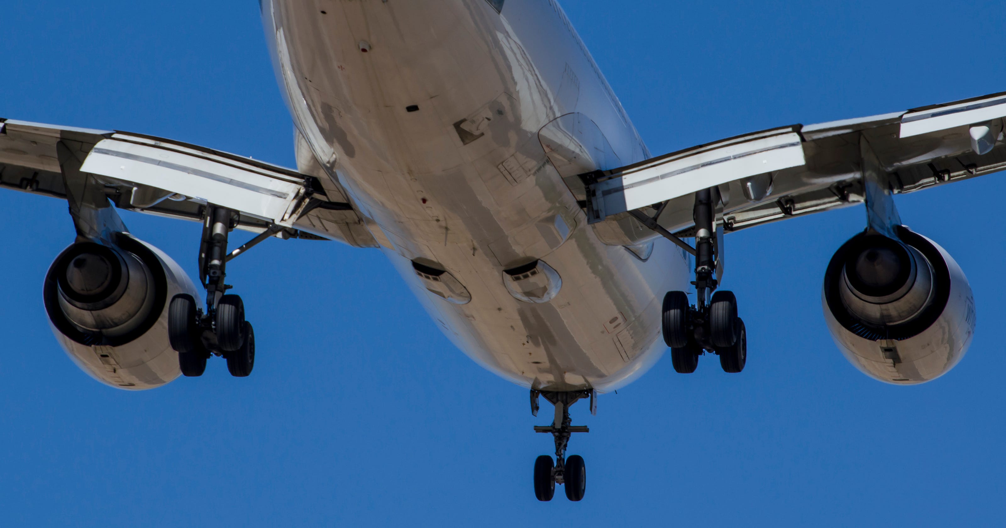 Ask The Captain The Difference Between Airplane Flaps And Slats