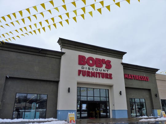 Bob's Discount Furniture opens at Bridgewater Promenade