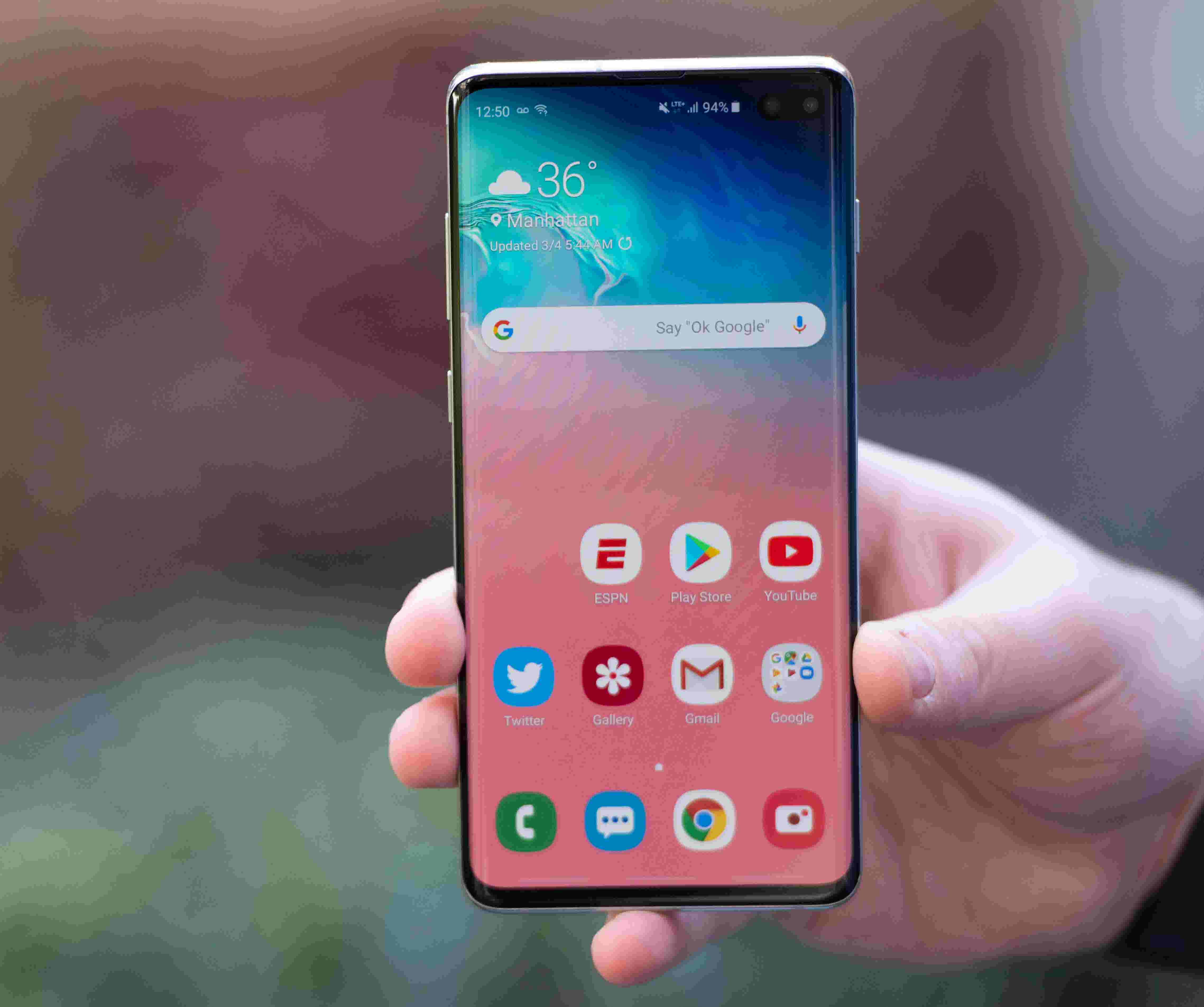 Обзор смартфона Samsung Galaxy S10: плюсы и минусы новой модели