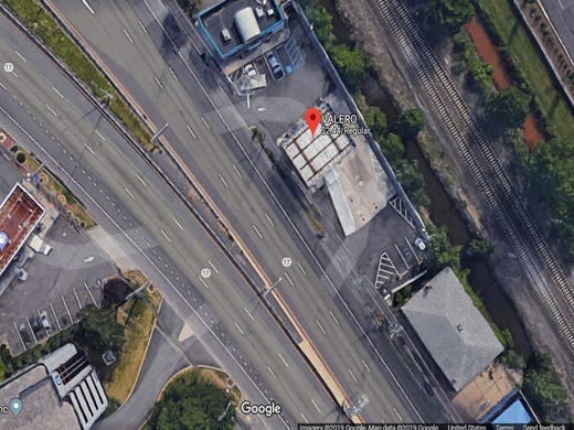 Wayne Nj Crash Site Not Only Gas Station Perilously Close To Highway