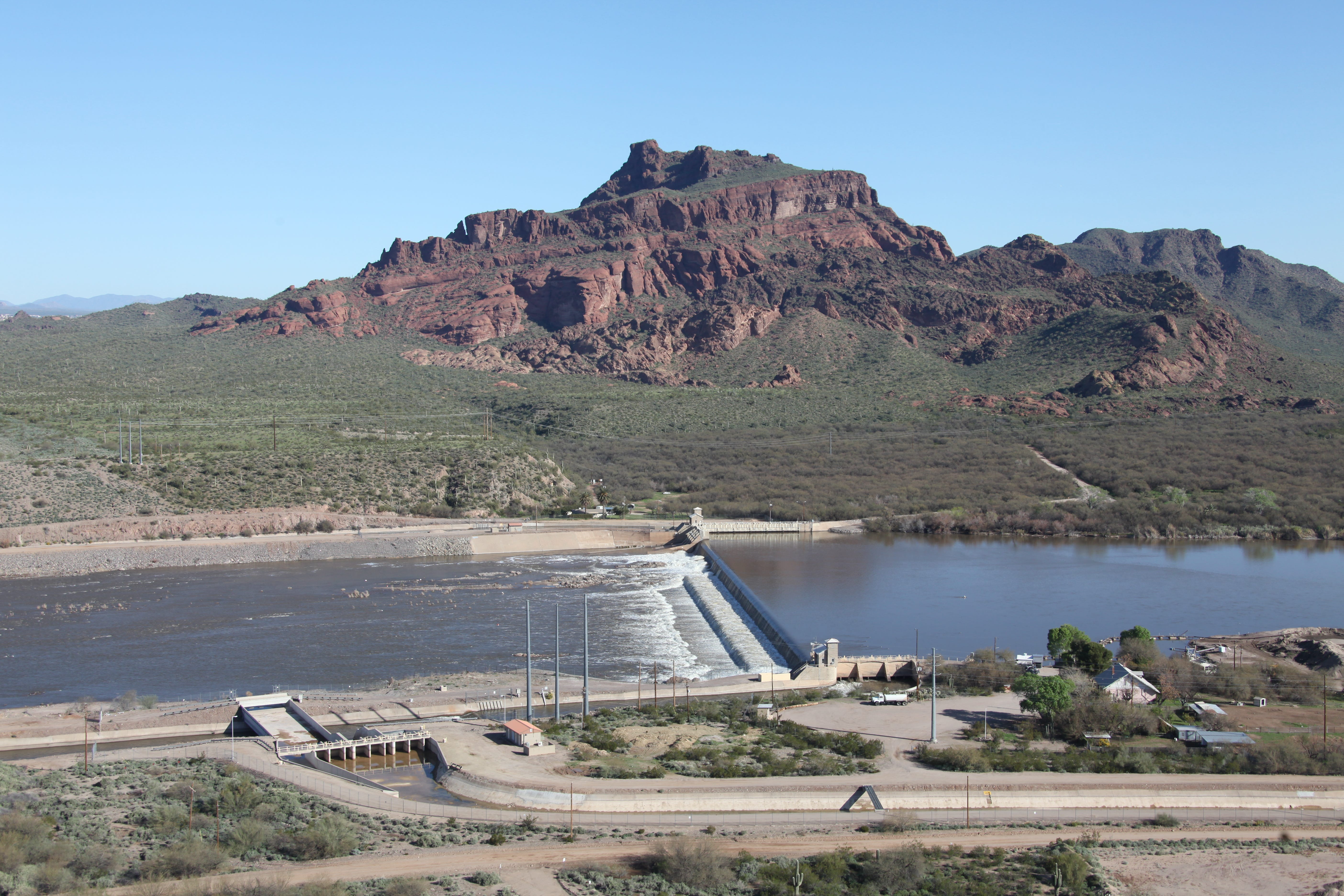 srp-releases-water-into-salt-river-as-reservoirs-fill-from-snow-melt