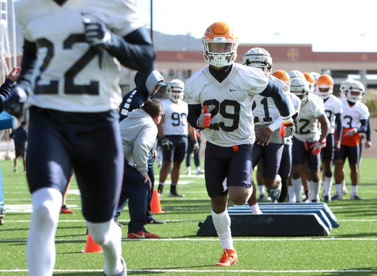 Utep Miner Cornerbacks On The Hot Seat Against Houston Baptist