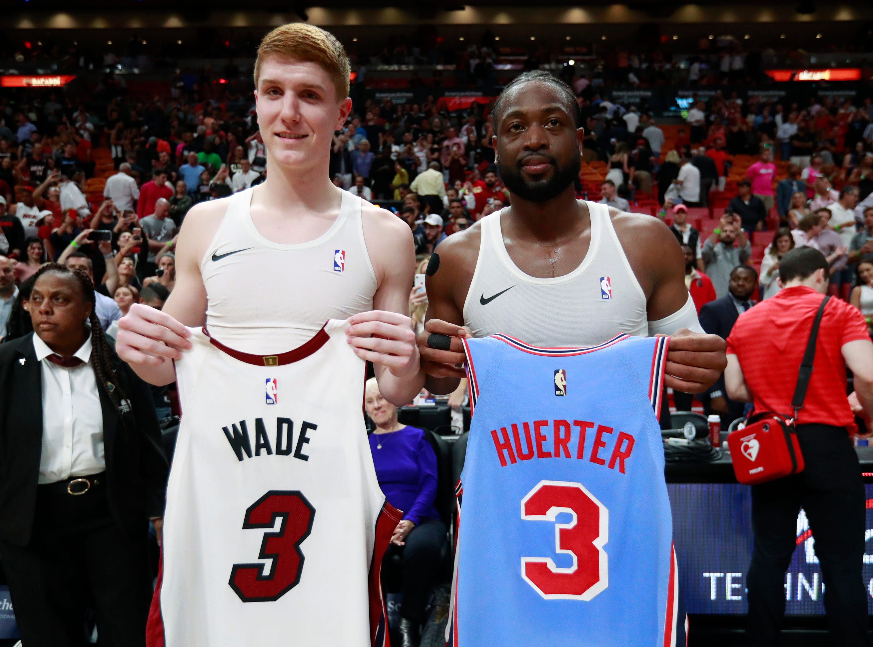 dwyane wade trade jerseys