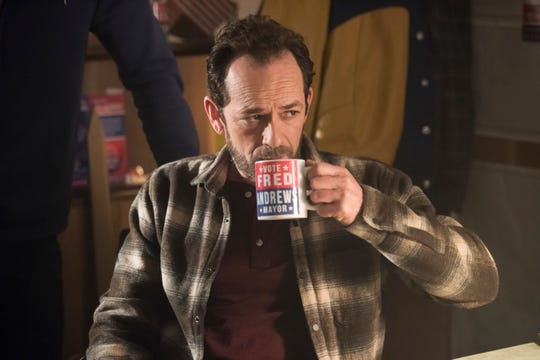 Luke Perry Death Means Adjustment For Cw S Riverdale